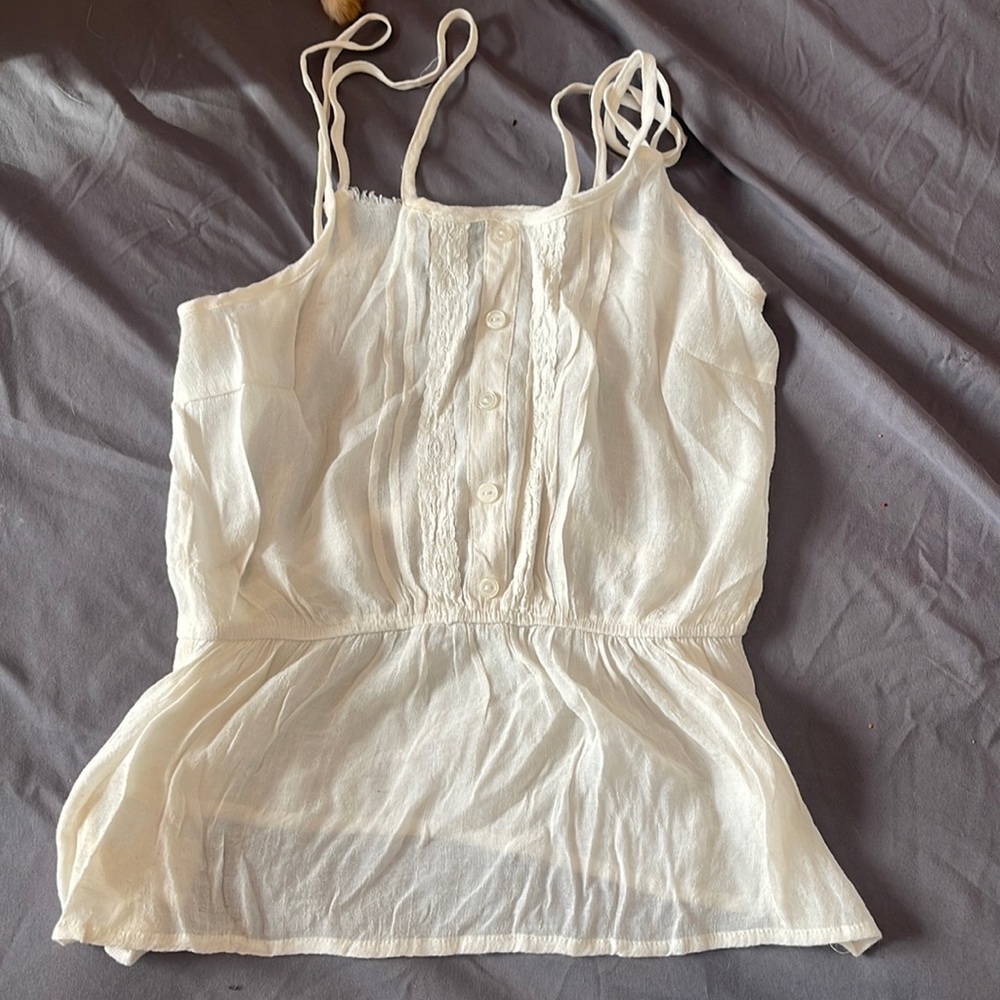 white tank